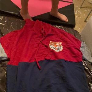 Hooded cropped shirt